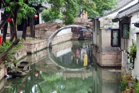 [From Shanghai] One-day tour to the ancient city of Suzhou Lingering Garden + Hanshan Temple + Shantang Street, the former French Concession + Huangpu River night cruise (Japanese/Chinese/English guide, lunch & dinner included)