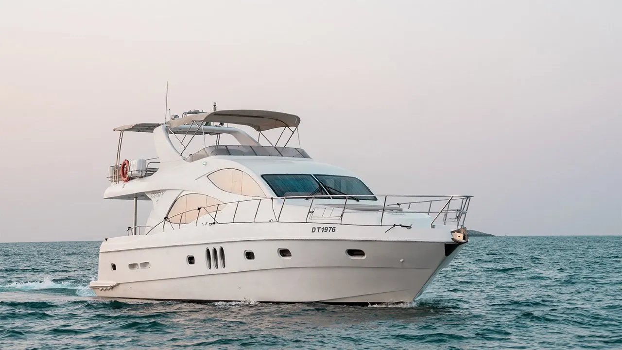 61ft Luxury Yacht Rental in Dubai - includes unlimited soft drinks, tea, coffee and water